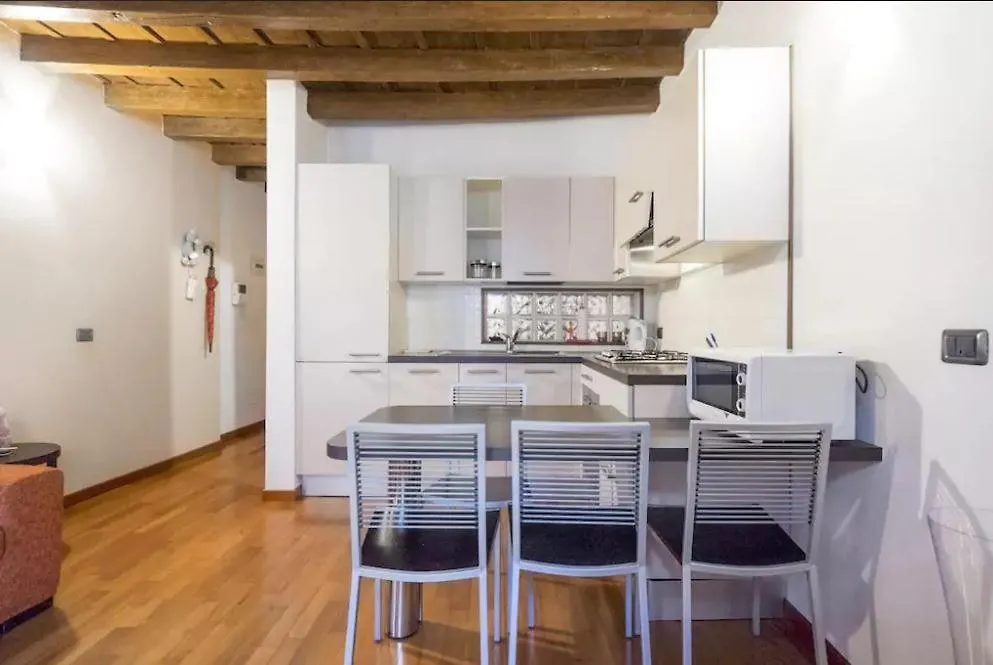 Amazing, Modern And Very Central Apartment In Bergamo